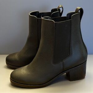 Nisolo Black Ankle Booties - on the go Chelsea boot